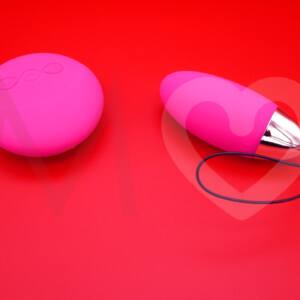 LYLA 2 de LELO: huevo vibrador rosa y mando a distancia redondo y en rosa